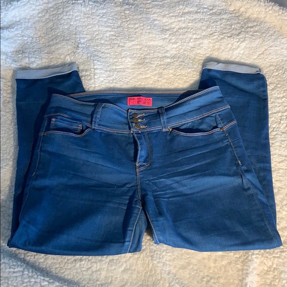 Jeans - Picture 1 of 2